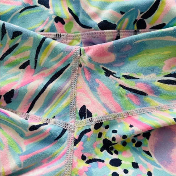 Lilly Pulitzer luxletic leggings - Picture 3 of 4